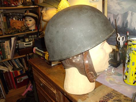 British ParaTrooper Helmet WW2?