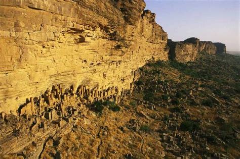 Cliff of Bandiagara, Mali | Natural landmarks, Monument valley, Aerial photography