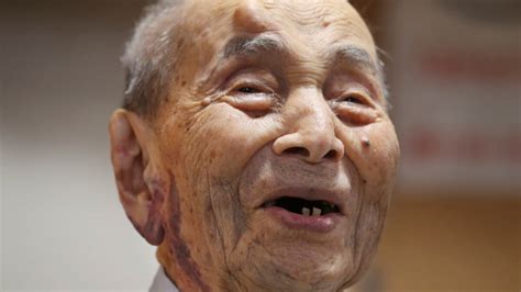 Guinness Recognizes 112-year-old Japanese as Oldest Man