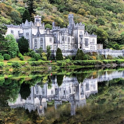 Kylemore Abbey in the Connemara region of Ireland. : r/travel