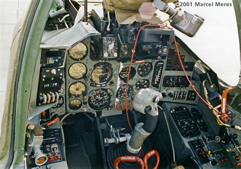 Su-25-Cockpit-Main-instrument | Cockpit, Air force aircraft, Sukhoi