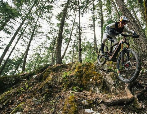 Best Electric Mountain Bikes to Consider in 2024: Hardtail and FS