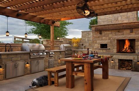 Outdoor Kitchen With Fireplace And Pizza Oven – I Am Chris