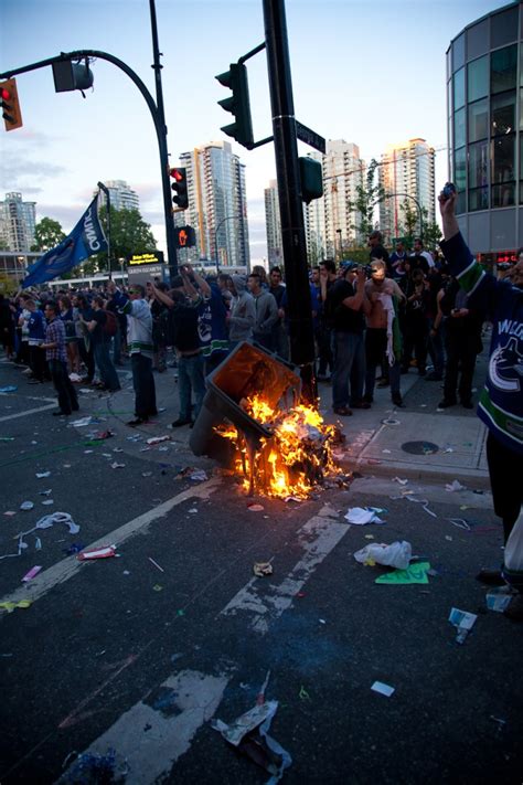 Photos from The Vancouver Canucks 2011 Stanley Cup Riot | Cameron Brown - Blog