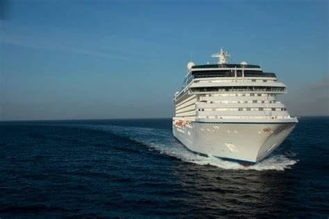 Oceania Cruises will homeport the new Riviera in Miami this winter ...