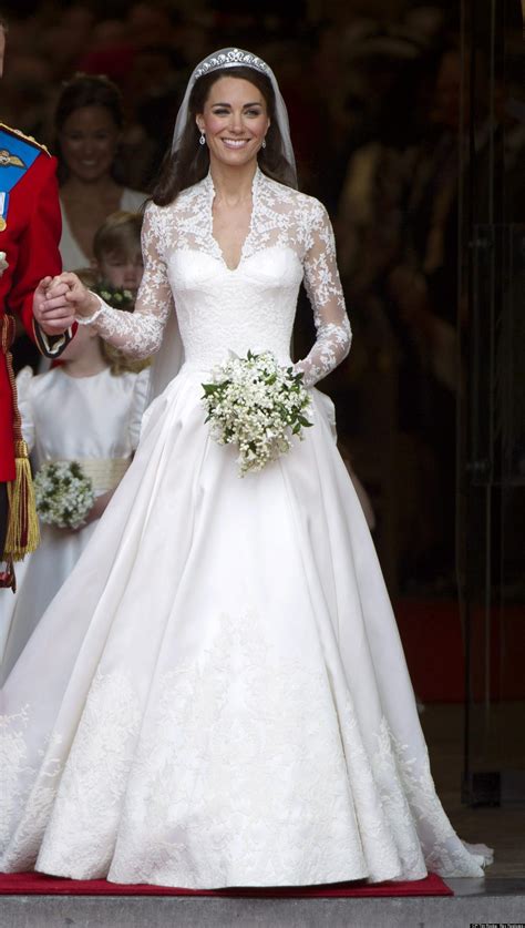 Royal Wedding Anniversary: Does Kate's Dress Still Hold Up One Year ...