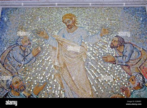 Jesus Christ resurrection, mosaic in Saint Peter Basilica, Rome Stock Photo - Alamy