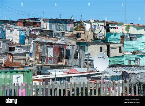 Khayelitsha slum hi-res stock photography and images - Alamy