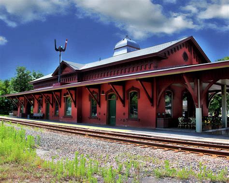 Waterbury Amtrak Station Photograph by Anthony Dezenzio