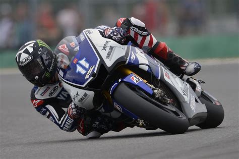 MotoGP: Yamahas Dominate Qualifying at Brno - Asphalt & Rubber