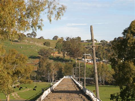 Gundagai, NSW - Aussie Towns