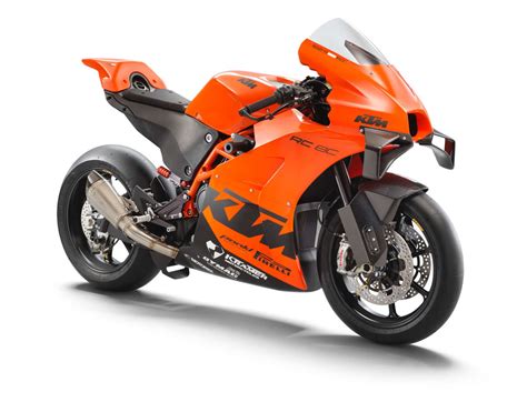 2022 KTM RC8C Guide • Total Motorcycle