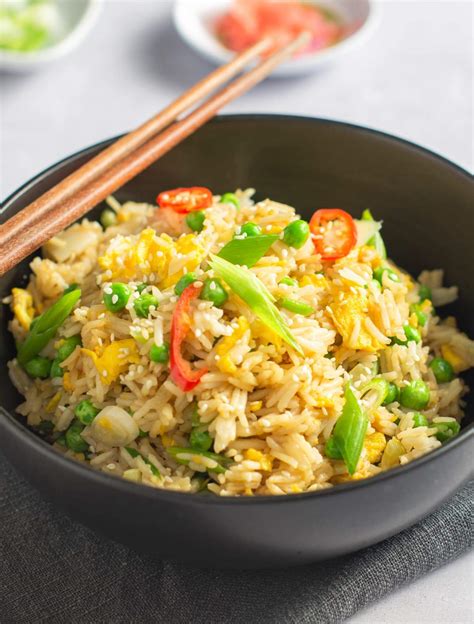 easy egg fried rice - Lost in Food