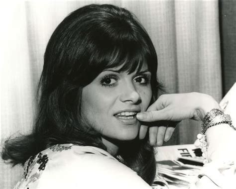 Eve Graham of The New Seekers. 1973 | Famous faces, Lyn paul, Old flame