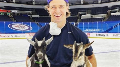 Winnipeg Jets' Mark Scheifele introduces team to his pet goats — named ...