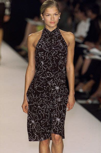 Ralph Lauren at New York Fashion Week Spring 2001 | Fashion, Fashion week spring, Ralph lauren