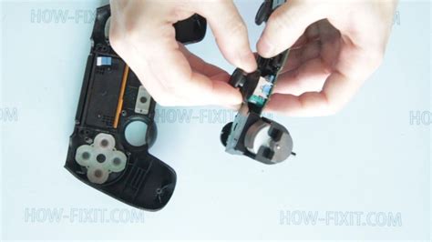 How to disassemble ps4 gamepad