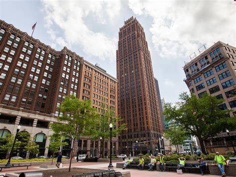 A walking tour of downtown Detroit’s essential architecture - Curbed Detroit