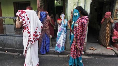 Ganga Jamuna Red Light Area | नागपुरातील 200 वर्षांपासूनची वेश्यावस्ती बंद, महिला रस्त्यावर ...