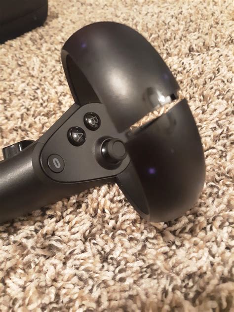 Just broke my right controller on my rift s, and in the best spot. : r/oculus