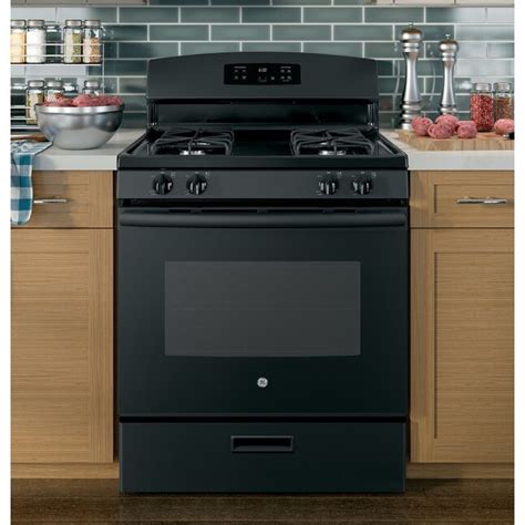 GE 30-in 4 Burners 4.8-cu ft Freestanding Gas Range (Black) in the ...