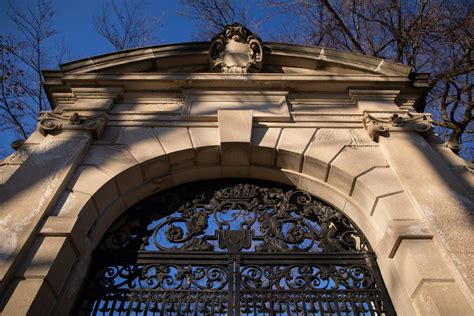 83 percent of those admitted to Harvard will attend — Harvard Gazette