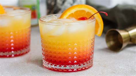 Classic Tequila Sunrise Recipe