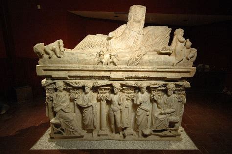 Antioch, Sidemara sarcophagus, Front - Livius