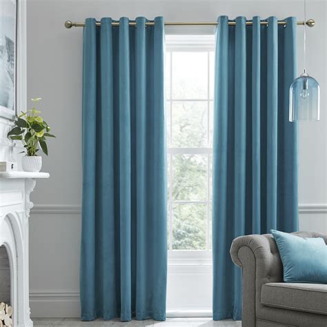 Laurence Llewelyn-Bowen Montrose Blackout Velvet Curtains - 4 x Colours ...