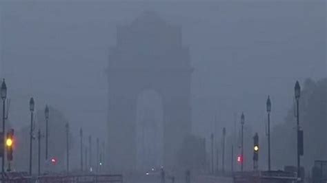 Delhi’s air pollution climbs, back in ‘severe’ zone | Latest News Delhi ...