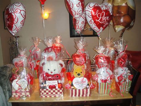 Best Valentine's Day Gift Baskets, Boxes & Gift Sets Ideas - Live Enhanced