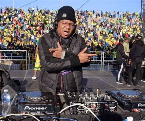 Fikile Mbalula Celebrates Hitting A Million Followers On Twitter - OkMzansi