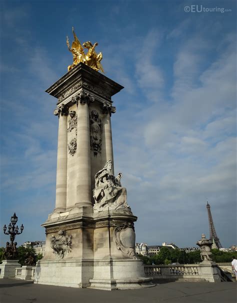 Photos of Renommee des Sciences statue on Pont Alexandre III - Page 21