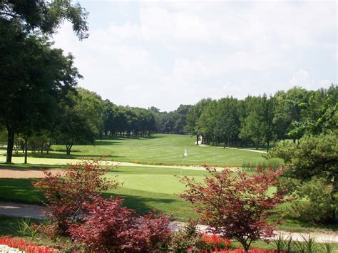 White Pines Golf Club in Bensenville - Chicago Golf Report