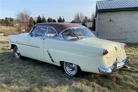 1952 Ford Crestline Victoria 5 | Barn Finds