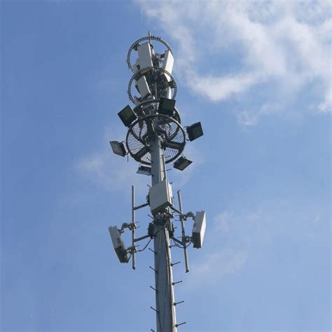 5G Base Station Antenna in Tower - Base Station Antenna Manufacturer