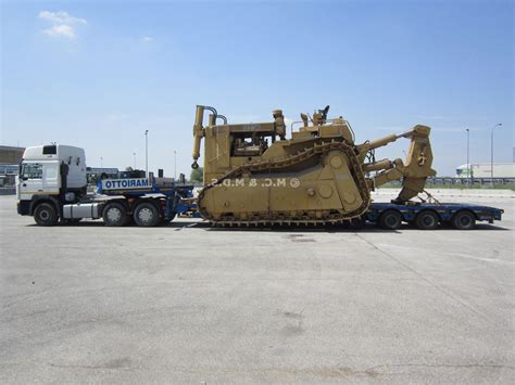 World's Biggest Bulldozer - ACCO Super Dozer | Mechanics Hub