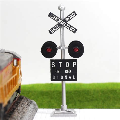 JTD876R 6pcs HO Scale Railroad Crossing Signals 4 heads LEDs made Long ...