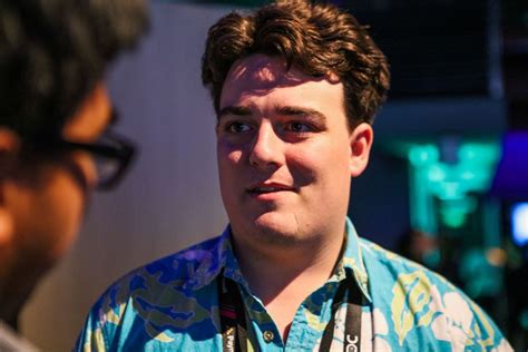 Oculus founder Palmer Luckey is spending big on anti-Hillary memes - Polygon