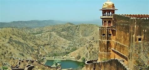 Must Visit Forts in Jaipur - Top Jaipur Forts Worth a Visit