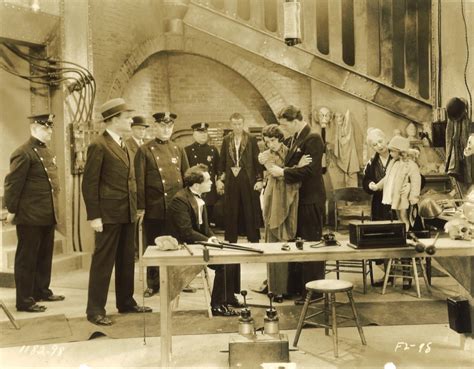 The Hole in the Wall (1929)