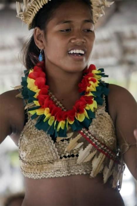 Picture Information: National Dress of Kiribati