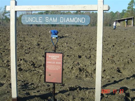 DIAMOND WORLD: The Uncle Sam Diamond