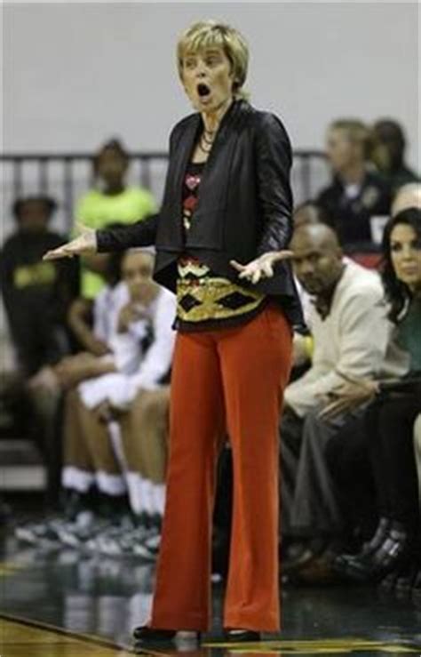 NCAAB: Kim Mulkey has Bell's palsy Baylor women's basketball coach has ...