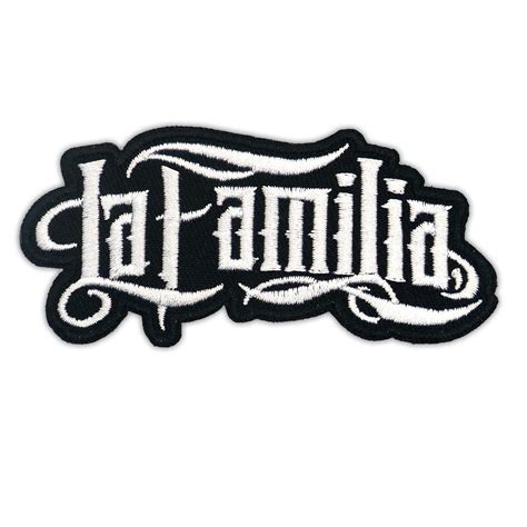 Familia / Sagrada Familia Tribute To The Institutions That Have ...