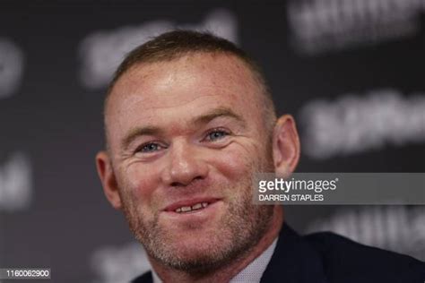 806 Wayne Rooney England Captain Stock Photos, High-Res Pictures, and ...