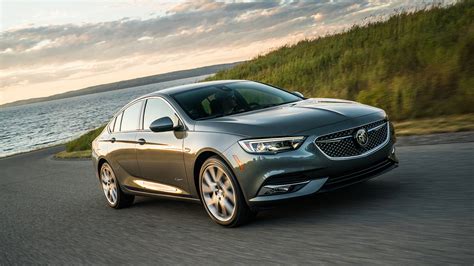 2019 Buick Regal Avenir Priced at $36,195 - autoevolution