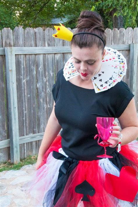 25+ Queen of Hearts Costume Ideas and DIY Tutorials 2023