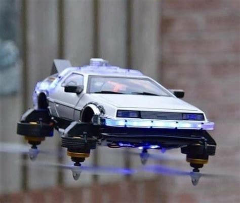 DeLorean drone : r/interestingasfuck