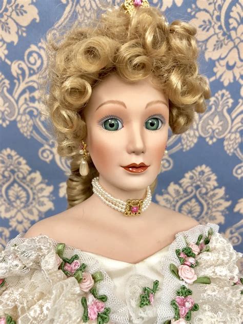 Alexandra. Last Empress of the Russian Empire. Porcelain doll The Hamilton collection ...